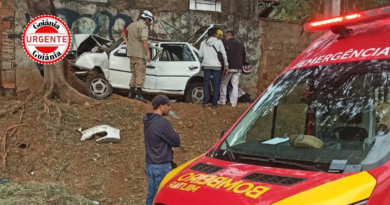 Acidente grave na Marginal Botafogo deixa quatro feridas, incluindo adolescente e criança