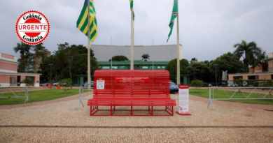 Goiânia instala Banco Vermelho e reforça combate ao feminicídio com símbolo permanente na Praça Cívica