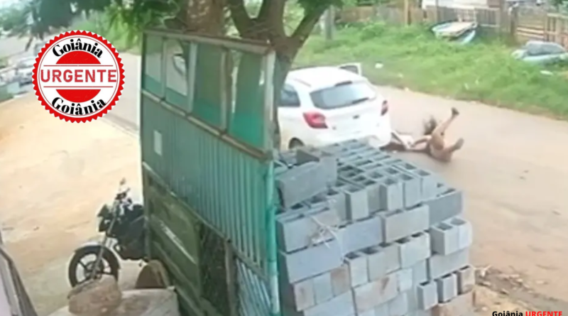 Motorista por aplicativo é investigado após arrastar jovem e destruir encomenda de doces, em Goiânia