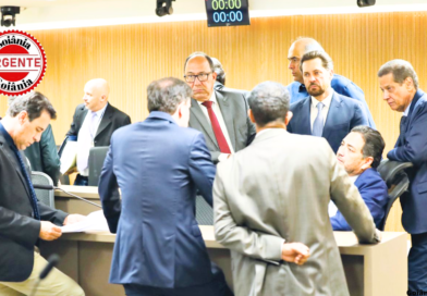 Relator da LOA 2026 na Alego mantém texto do Executivo e rejeita emendas não impositivas