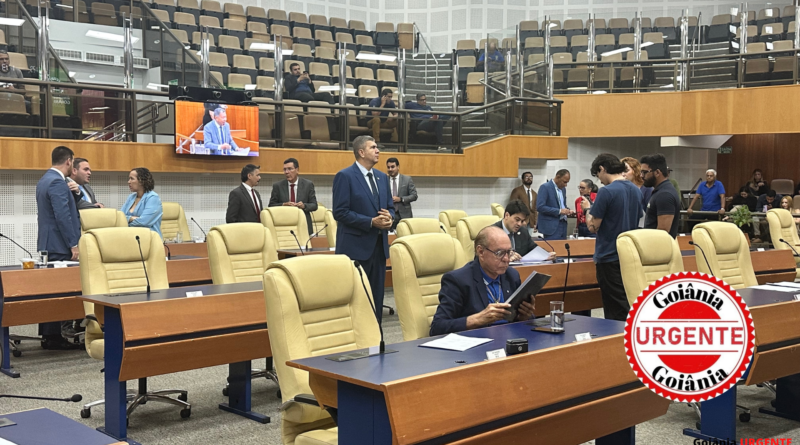 Câmara de Goiânia avalia emenda que condiciona revogação da ‘taxa do lixo’