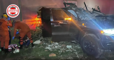 Saída de pista na GO-215 mobiliza resgate e deixa três feridos, em Pontalina