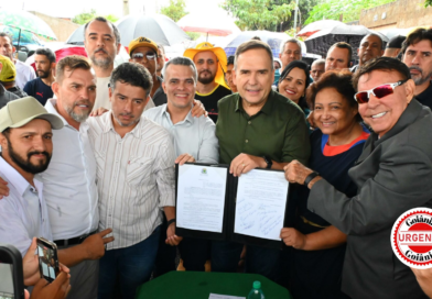 Sandro Mabel formaliza regularização do Residencial Tancredo Neves e garante titulação a 264 famílias