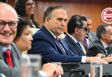 Mabel apresenta contas com arrecadação superior a R$ 10 bilhões e expansão expressiva dos investimentos, em Goiânia