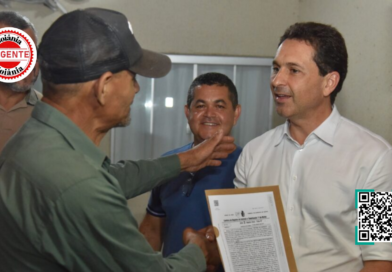 Prefeitura de Aparecida regulariza imóveis históricos e entrega escrituras a famílias do Retiro do Bosque