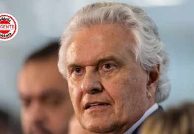 Caiado sobe o tom contra influência de banqueiro e diz que “contaminados” não têm condições de governar o país