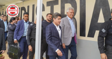 ACM Neto visita presídio em Goiás, elogia gestão e reforça aproximação com Caiado