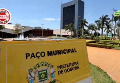 Prefeitura corre para evitar greve e envia reajuste de 5,4% para servidores da Educação, em Goiânia