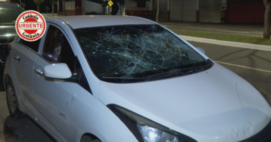 Mulher é presa após atropelar três crianças durante confusão em frente à casa do ex-companheiro, em Goiânia