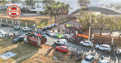Funcionários da Cifarma cruzam os braços e denunciam atrasos salariais, em Goiânia