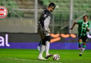 Goiás desperdiça chances, perde pênalti e é derrotado pelo América-MG na Série B