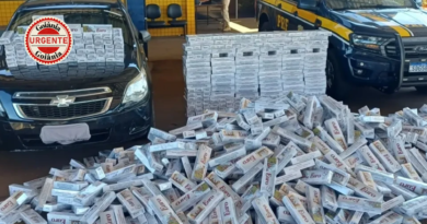 PRF apreende 17,4 mil maços de cigarros contrabandeados na BR-364, em Mineiros