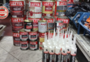 Procon autua loja em Goiânia por vender tintas, verniz e silicones com validade vencida desde 2022