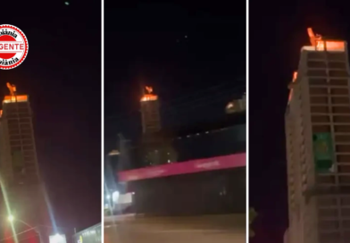 Incêndio atinge 40º andar de prédio em construção e mobiliza bombeiros, em Goiânia