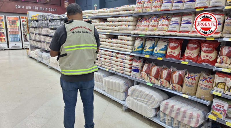 Procon Goiânia autua estabelecimento após encontrar preços diferentes no caixa e nas prateleiras