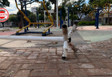 Vandalismo destrói equipamentos em praças recém-revitalizadas de Goiânia