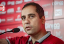 Vila Nova mantém confiança em Guto Ferreira após vitória no clássico e confirma saída de zagueiro